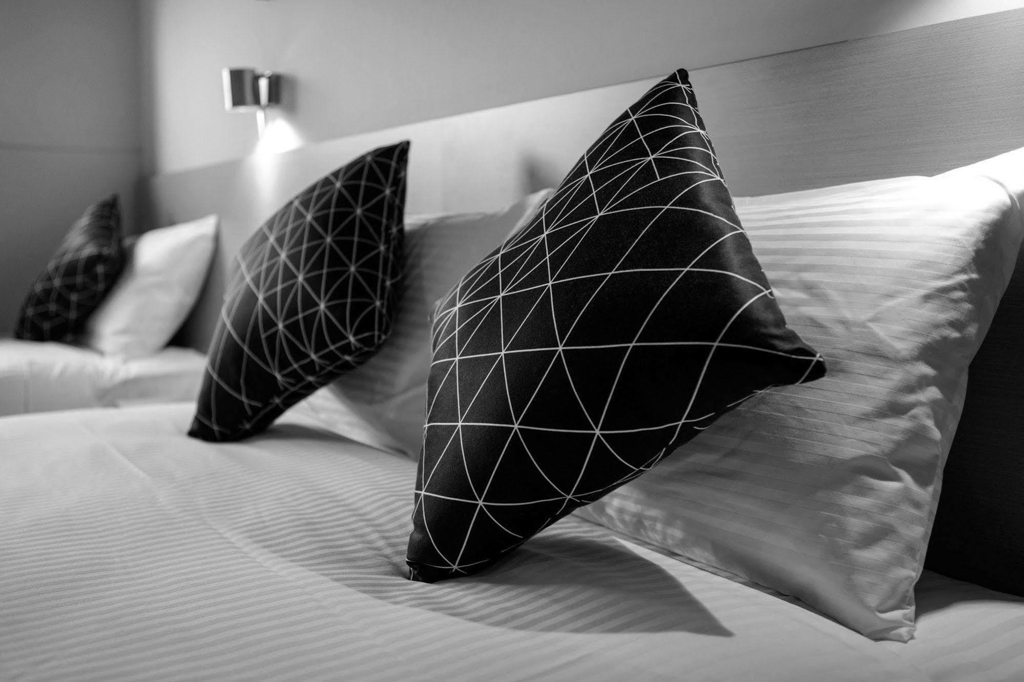Nightcap At St Albans Hotel Екстер'єр фото